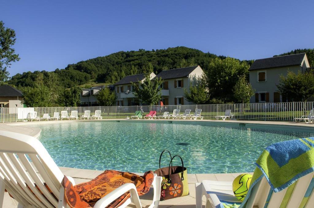 T3 La Savane Saint Geniez D'Olt 2 Piscines Chauffees Dans Une Charmante Residence De Vacances Exterior photo